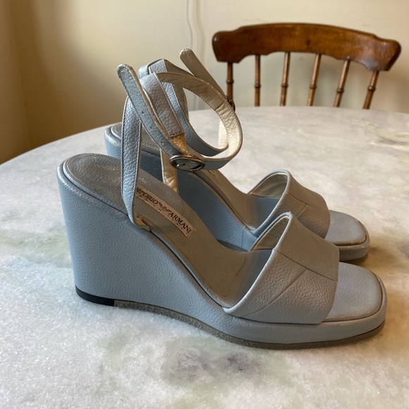 Armani wedges in dove grey leather, size 6.5. - Picture 2 of 3